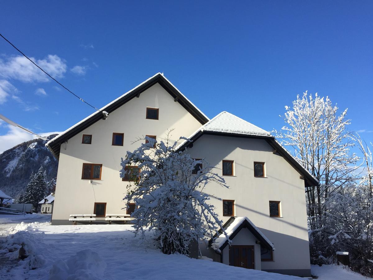 Youth Hostel Nika Краньска Гора Экстерьер фото